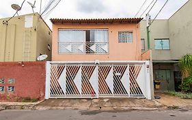 Quarto aconchegante no centro de Brasília